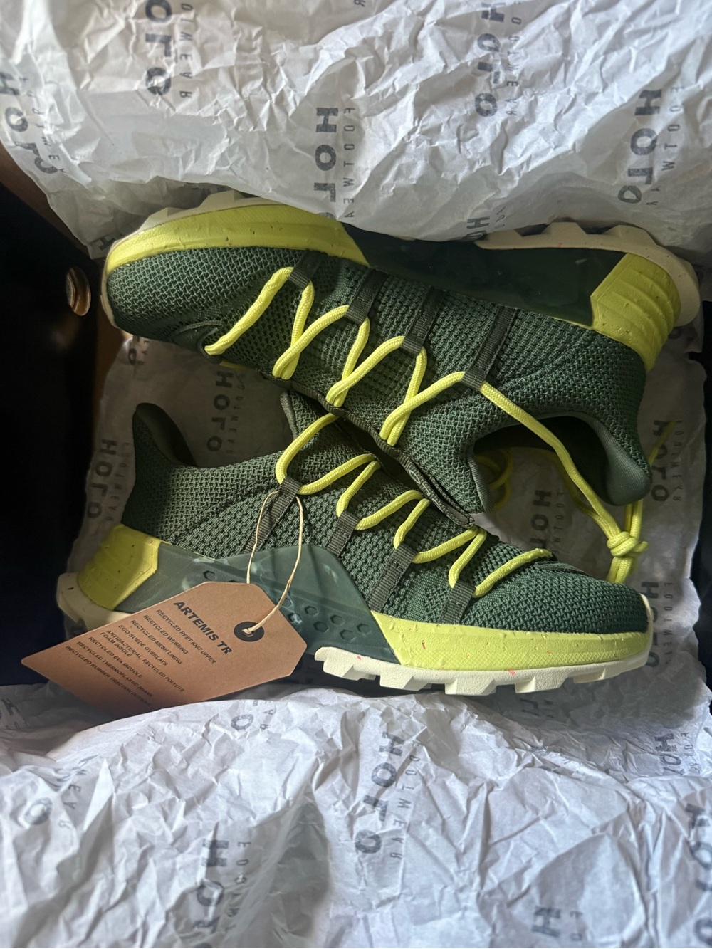 Women’s Green & Yellow Mesh Athletic Sneakers